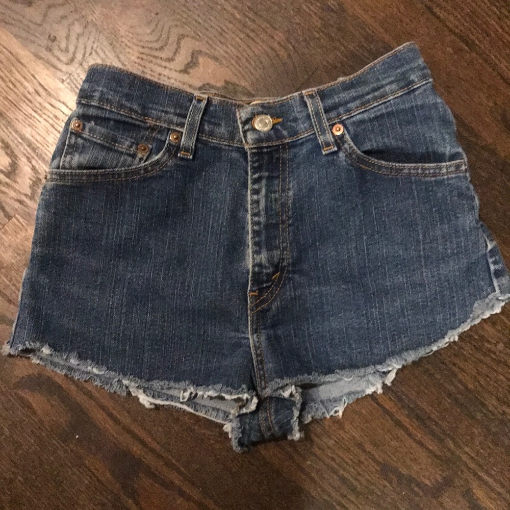 High-waisted cut-off Levi’s jean shorts